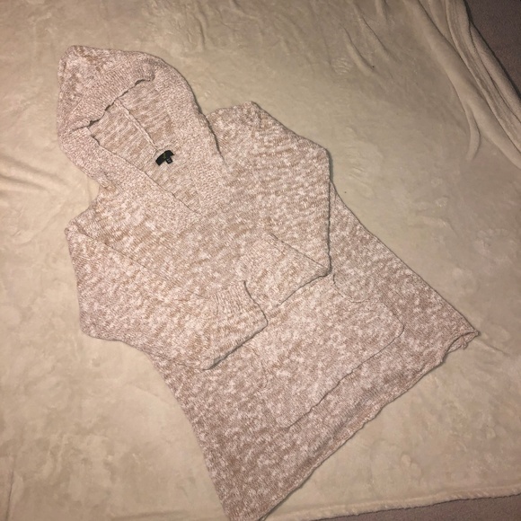 Soft Hooded Sweater - Picture 1 of 4